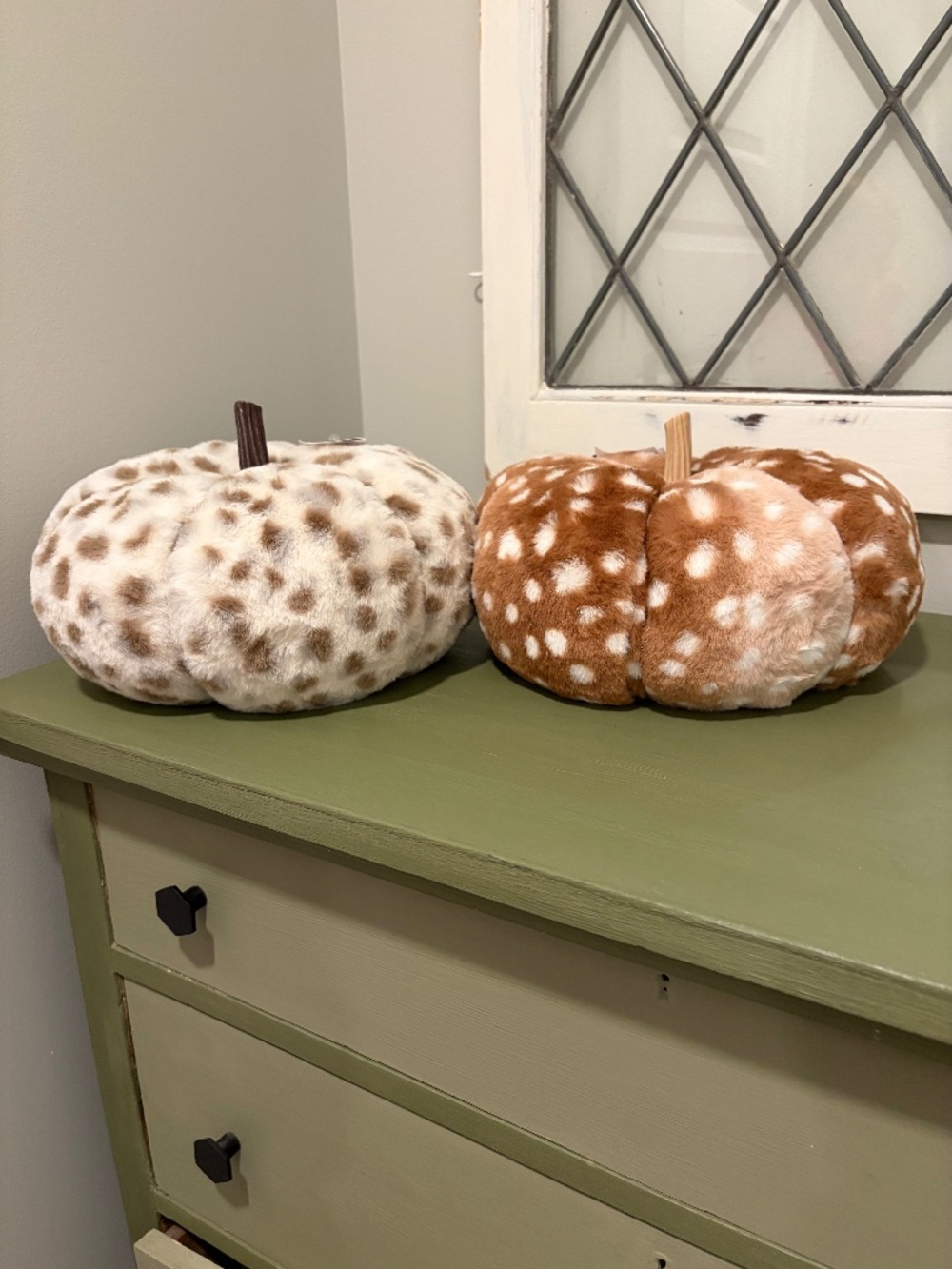 Rachel Zoe faux fur pumpkin pillows set/2 fawn deer snow leopard woodland NWT